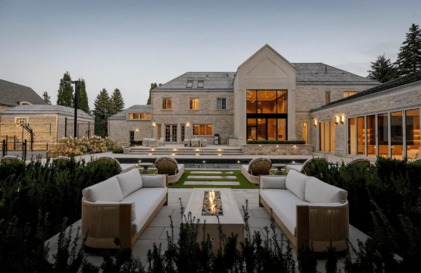 Custom Home Builder Toronto: Expert Design-Build Services for Luxury Homes
